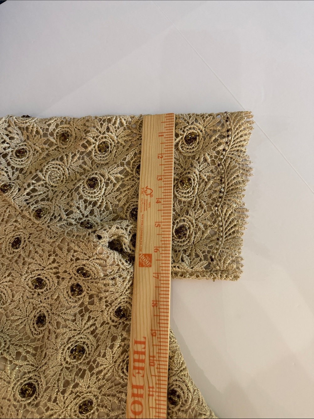 Watters and Watters Gold Lace Cocktail Champagne Top Plus 20 - Picture 9 of 11